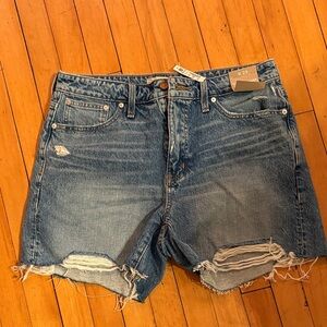 Madewell curvy relaxed Distressed Denim Shorts